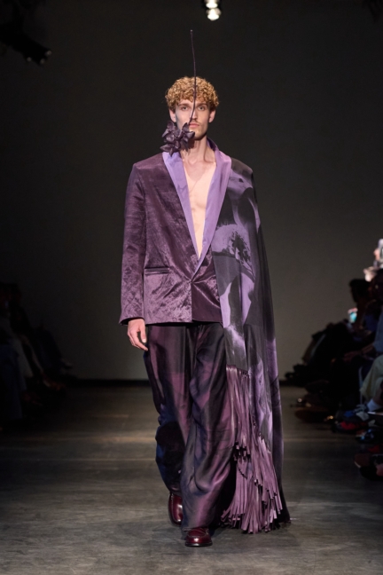 ss26-copenhagen-fashion-week-the-royal-danish-academy-runway-2x3-james-cochrane-17