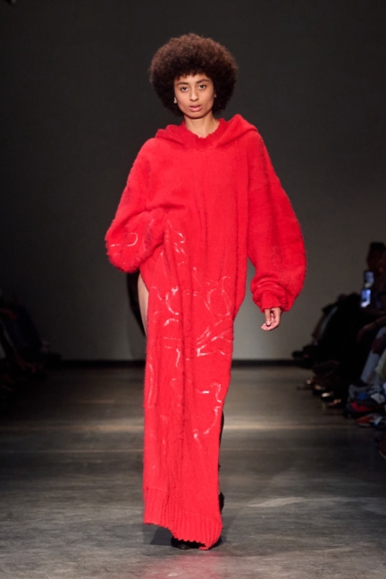 ss26-copenhagen-fashion-week-the-royal-danish-academy-runway-2x3-james-cochrane-2