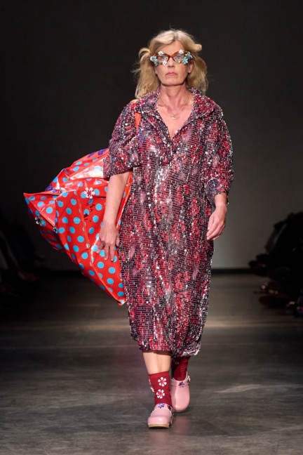 ss26-copenhagen-fashion-week-the-royal-danish-academy-runway-2x3-james-cochrane-21