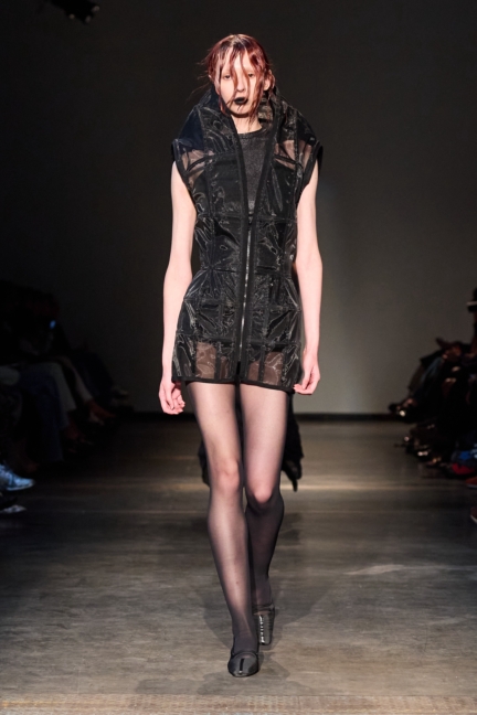 ss26-copenhagen-fashion-week-the-royal-danish-academy-runway-2x3-james-cochrane-53