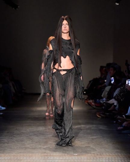 ss26-copenhagen-fashion-week-the-royal-danish-academy-runway-4x5-james-cochrane-26