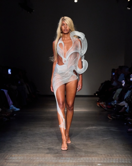 ss26-copenhagen-fashion-week-the-royal-danish-academy-runway-4x5-james-cochrane-28