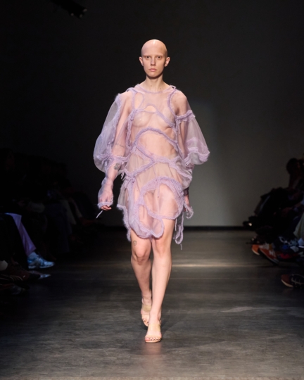 ss26-copenhagen-fashion-week-the-royal-danish-academy-runway-4x5-james-cochrane-29