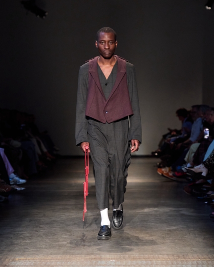 ss26-copenhagen-fashion-week-the-royal-danish-academy-runway-4x5-james-cochrane-42