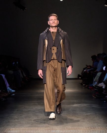 ss26-copenhagen-fashion-week-the-royal-danish-academy-runway-4x5-james-cochrane-45