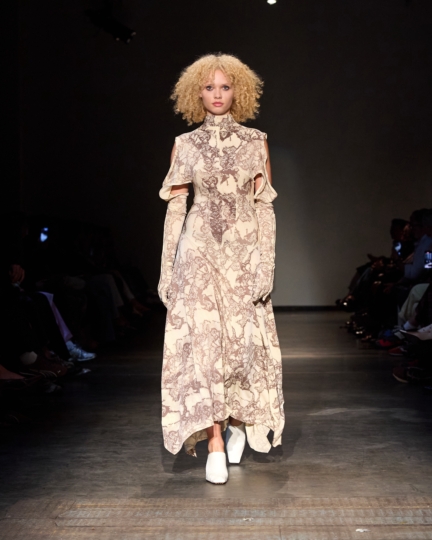 ss26-copenhagen-fashion-week-the-royal-danish-academy-runway-4x5-james-cochrane-52