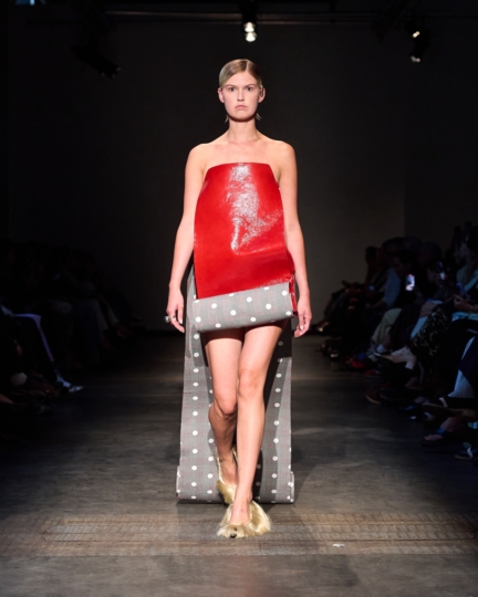 ss26-copenhagen-fashion-week-the-royal-danish-academy-runway-4x5-james-cochrane-57