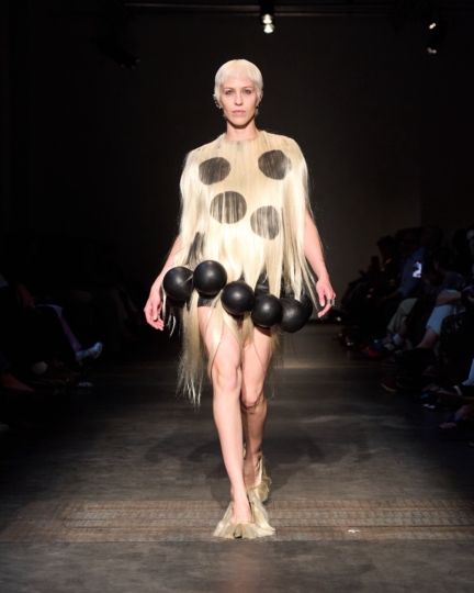 ss26-copenhagen-fashion-week-the-royal-danish-academy-runway-4x5-james-cochrane-61