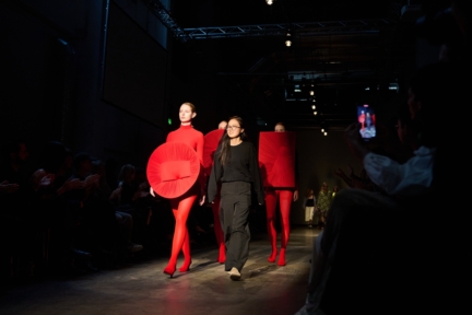 ss26-copenhagen-fashion-week-the-royal-danish-academy-runway-4x5-james-cochrane-85