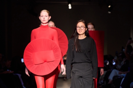 ss26-copenhagen-fashion-week-the-royal-danish-academy-runway-4x5-james-cochrane-98