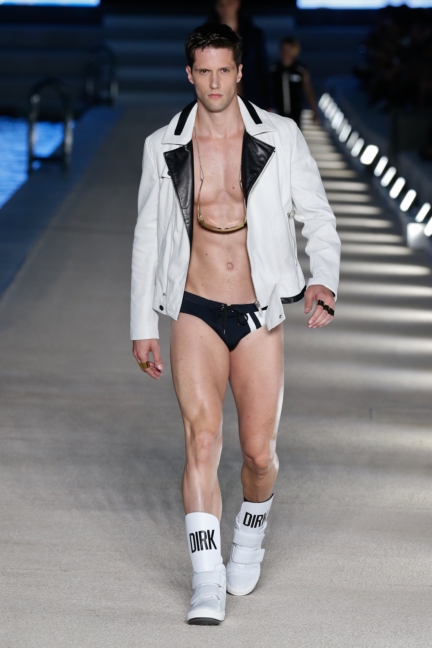 dirk-bikkemberg-milan-mens-ss-17-runway-26