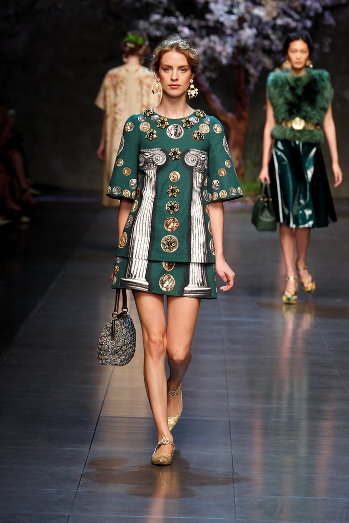 dolcegabbana-womens-show-ss-2014-21