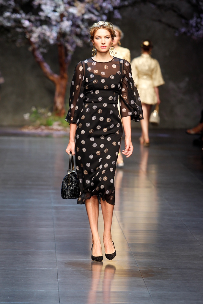 dolcegabbana-womens-show-ss-2014-34