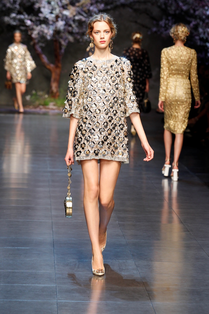 dolcegabbana-womens-show-ss-2014-37