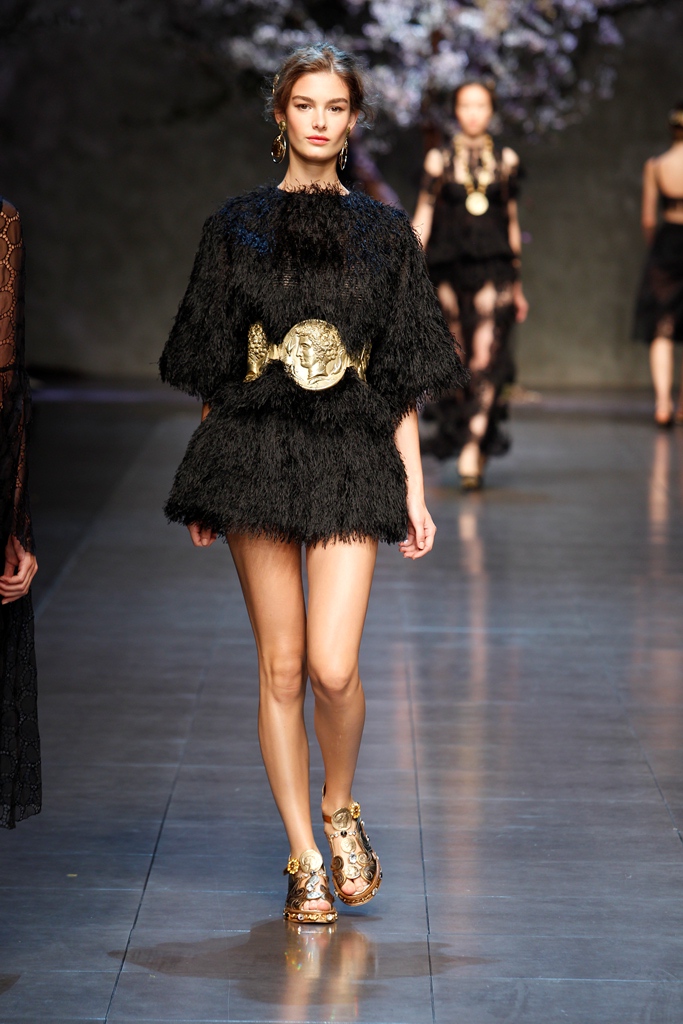 dolcegabbana-womens-show-ss-2014-45