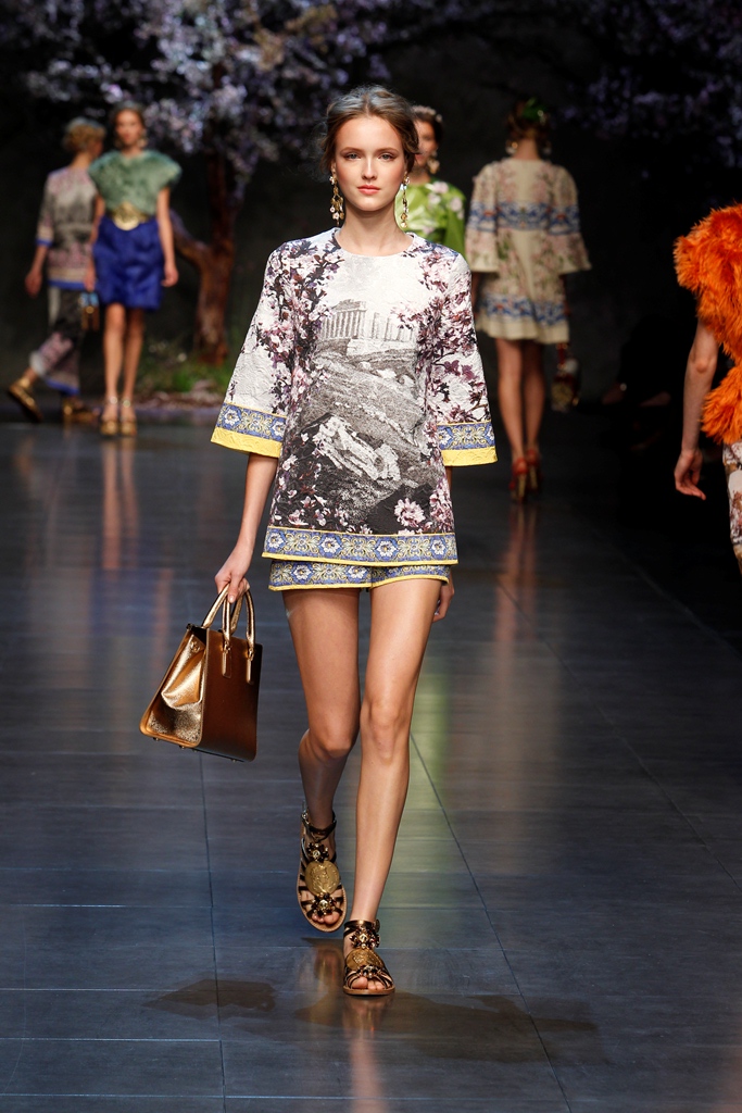 dolcegabbana-womens-show-ss-2014-64