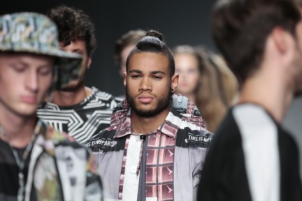 franzel-amsterdam-mercedes-benz-fashion-week-amsterdam-spring-summer-2015-runway-79