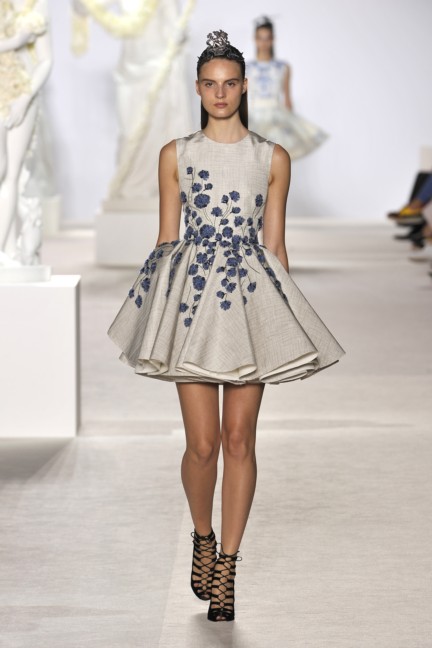 giambattista-valli-haute-couture-aw13-look-13