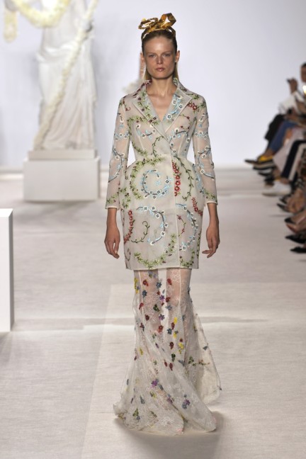 giambattista-valli-haute-couture-aw13-look-25