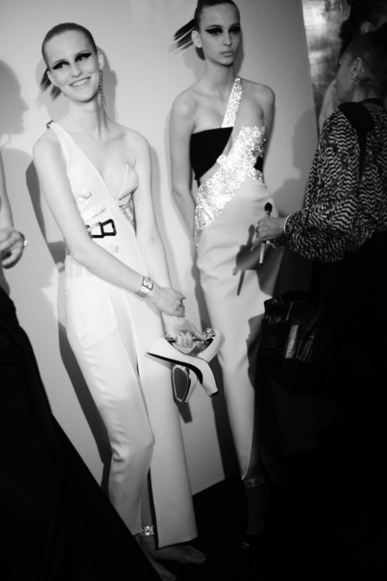 versace-haute-couture-autumn-winter-2014-2015-backstage-308