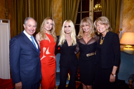 004_stephen-schwarzmankate-hudsondonatella-versacegoldie-hawnchristine-schwarzman_dsc_1663_r