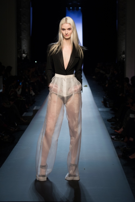 jean-paul-gaultier-paris-haute-couture-spring-summer-2015-runway-36