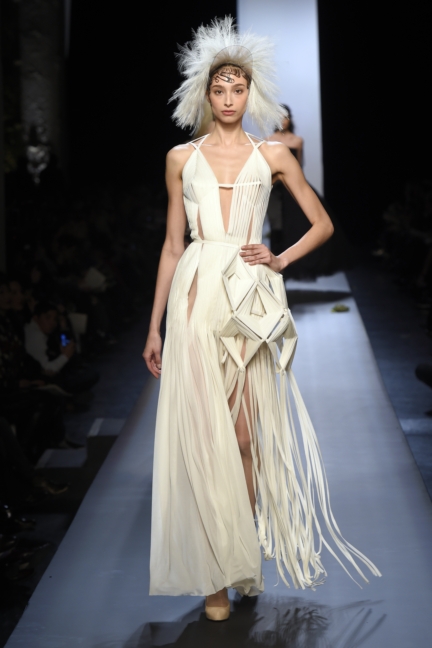 jean-paul-gaultier-paris-haute-couture-spring-summer-2015-runway-62