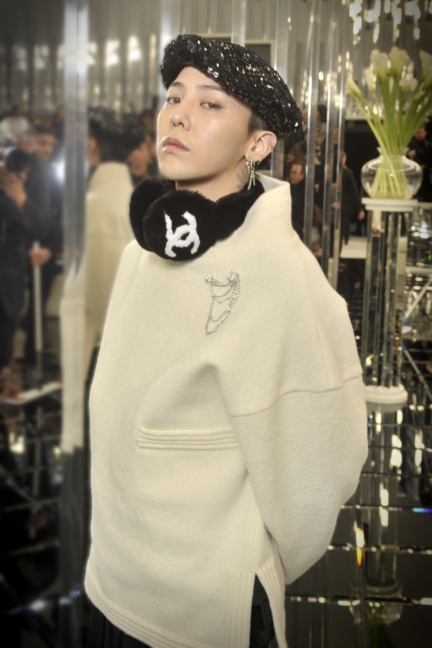 01_g-dragon_spring-summer-2017-haute-couture-collection