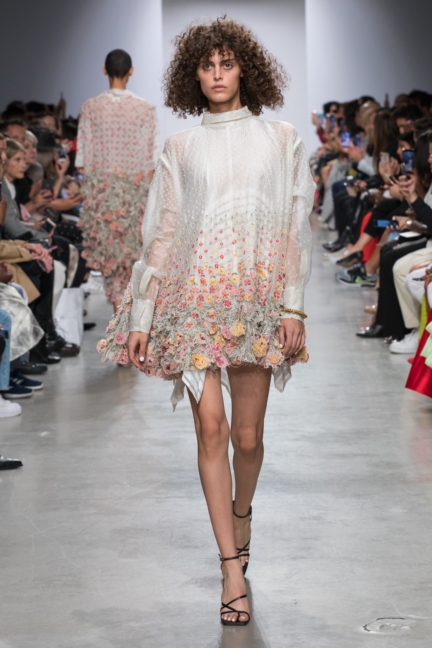 rahul-mishra-rtw-ss20-paris-7877