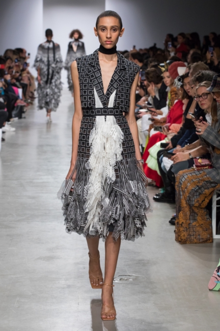 rahul-mishra-rtw-ss20-paris-8143