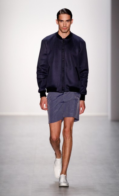 hien-le-mercedes-benz-fashion-week-berlin-spring-summer-2015-13