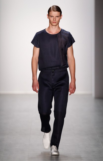 hien-le-mercedes-benz-fashion-week-berlin-spring-summer-2015-14