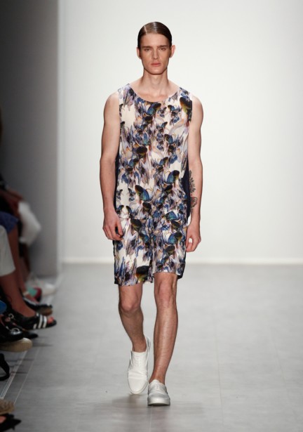 hien-le-mercedes-benz-fashion-week-berlin-spring-summer-2015-21