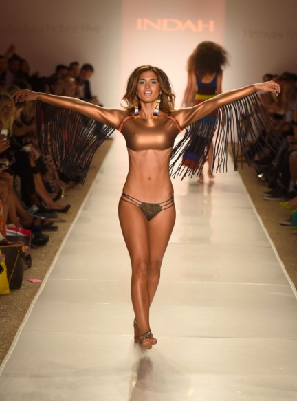 indah-mercedes-benz-fashion-week-miami-swim-2015-147