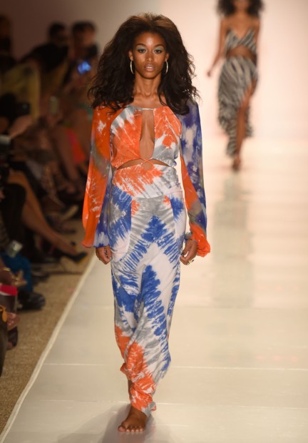 indah-mercedes-benz-fashion-week-miami-swim-2015-3