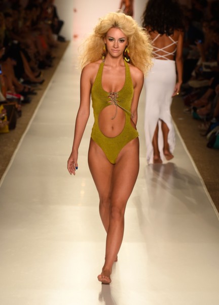 indah-mercedes-benz-fashion-week-miami-swim-2015-51