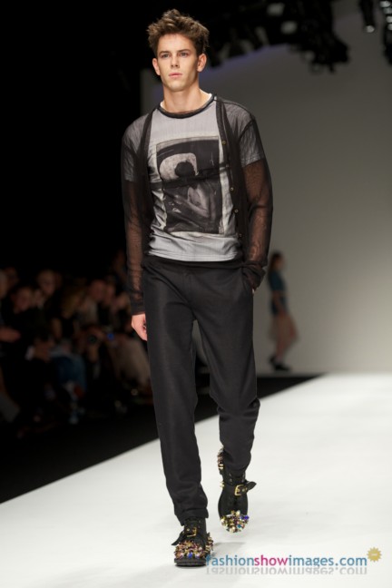 jack_hardy_lfw2010_dsc8920