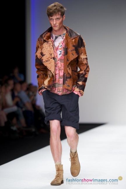 jack_hardy_lfw2010_dsc0002