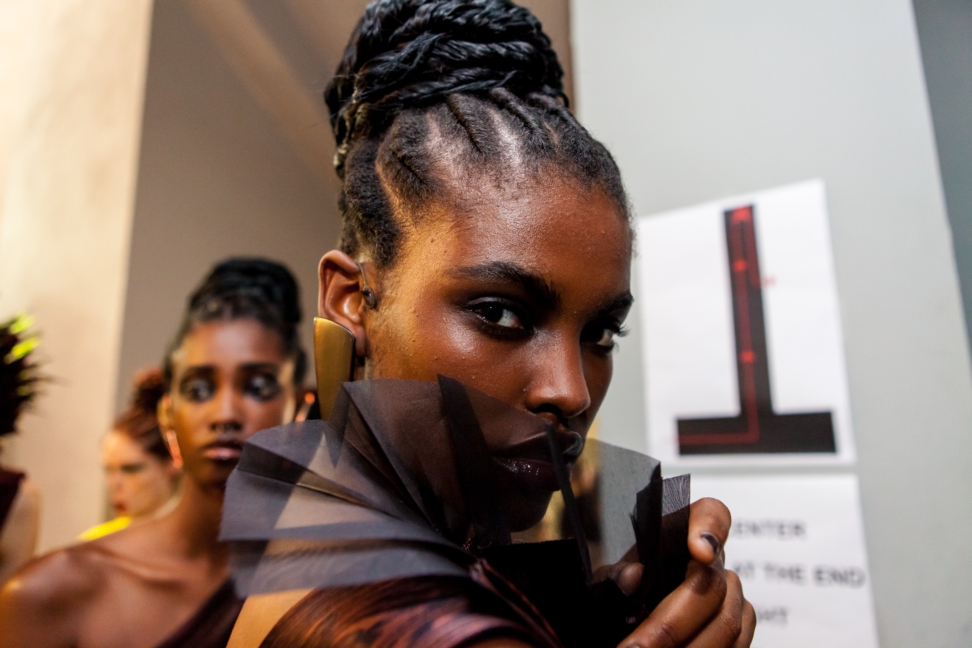 jean-paul-gaultier-haute-couture-aw-16-backstage-10