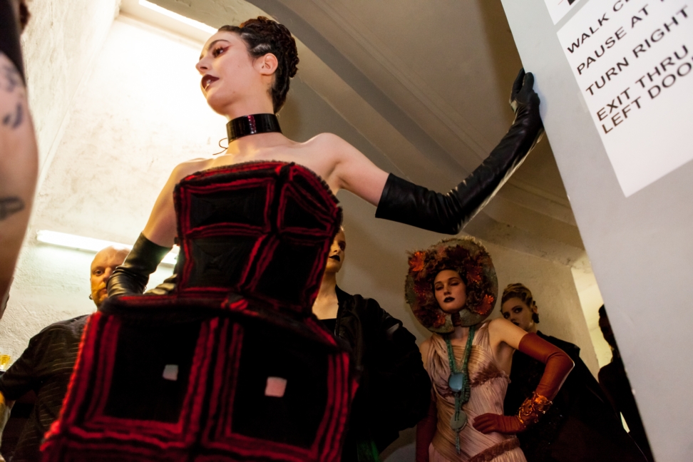 jean-paul-gaultier-haute-couture-aw-16-backstage-7
