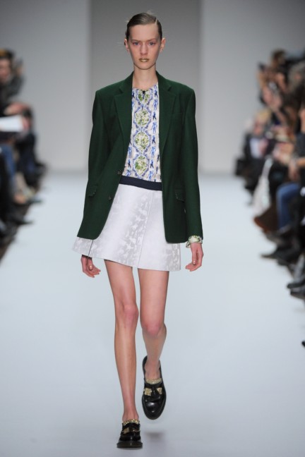 kinderagguginiaw12-look-1