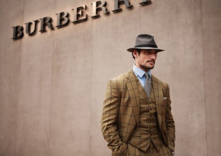 david-gandy-at-the-burberry-prorsum-autumn_winter-2015-sho_004