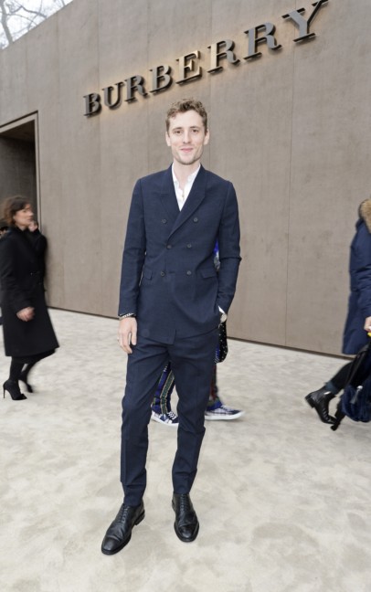 george-barnett-wearing-burberry-at-the-burberry-prorsum-autumn_winter-2015-sho_001