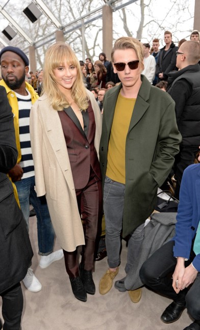 suki-waterhouse-and-jamie-campbell-bower-at-the-burberry-prorsum-menswear-autumn_winter-2014-show