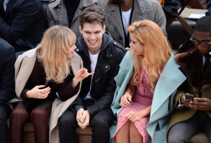 suki-waterhouse-james-righton-and-paloma-faith-at-the-burberry-prorsum-menswear-autumn_winter-2014-show