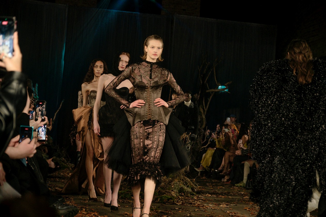 agro-studio-foh-eeva-rinne-british-fashion-council-490_press