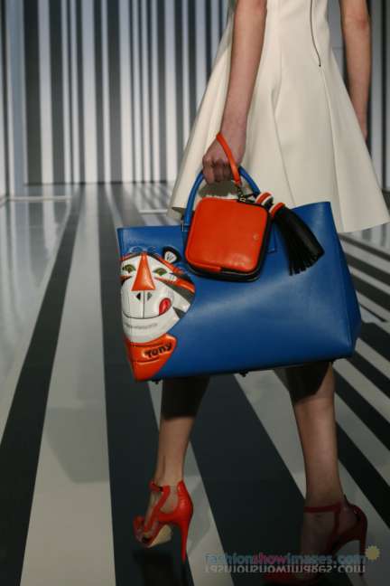 anya-hindmarch-london-fashion-week-autumn-winter-2014-00006