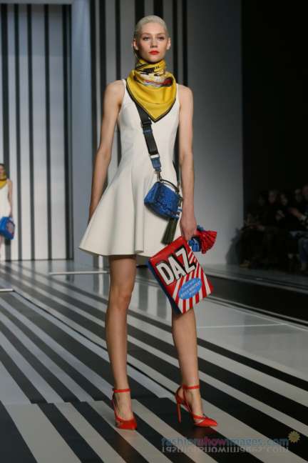 anya-hindmarch-london-fashion-week-autumn-winter-2014-00009