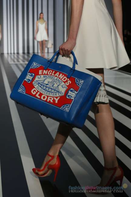 anya-hindmarch-london-fashion-week-autumn-winter-2014-00013