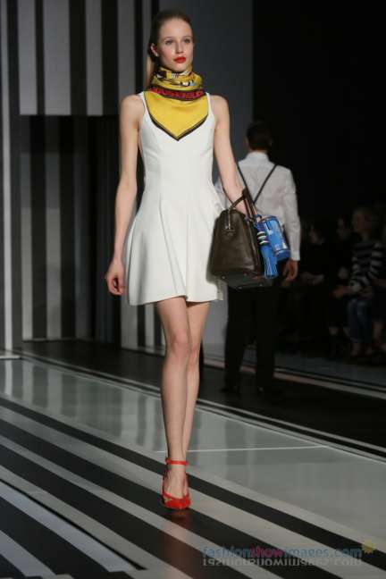 anya-hindmarch-london-fashion-week-autumn-winter-2014-00037